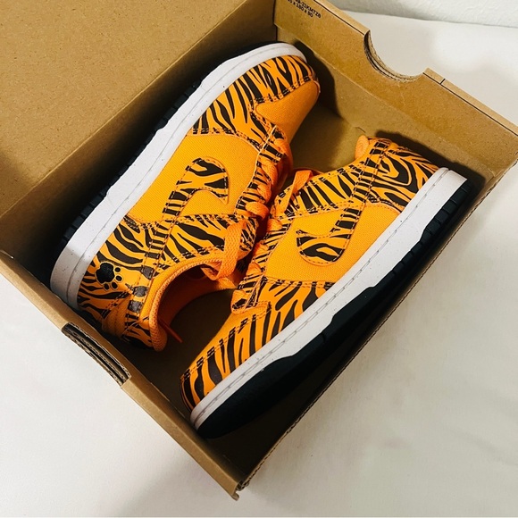 Nike Dunk Low Next Nature PS 1Y Kumquat Tiger Stripes DZ5633-800 EUC In Box - Picture 10 of 11